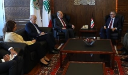 لقاء جمع وزير الدفاع اللبناني بوكيل الأمين العام لعمليات حفظ السلام في الأمم المتحدة جان بيار لاكروا
