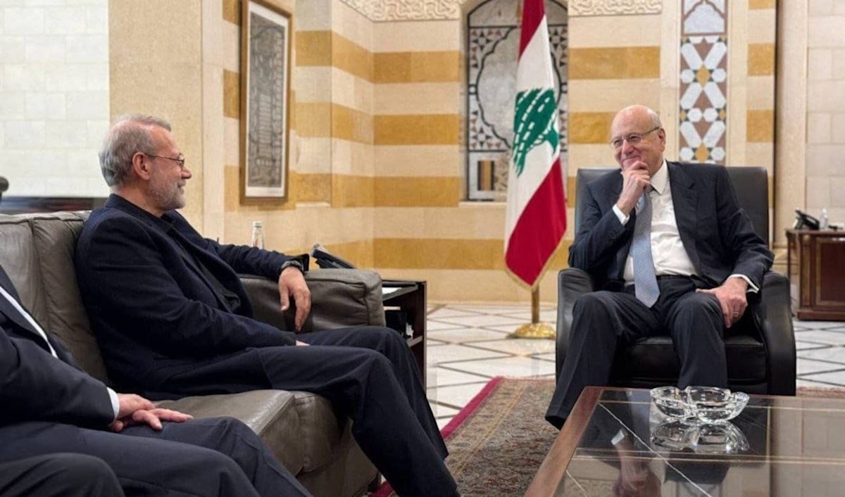 مستشار المرشد الإيراني علي لاريجاني في السرايا
