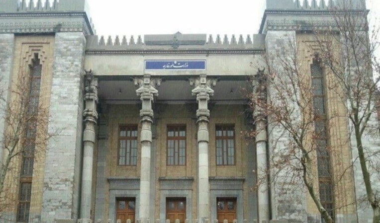إيران تستدعي القائم بالأعمال البريطاني في طهران