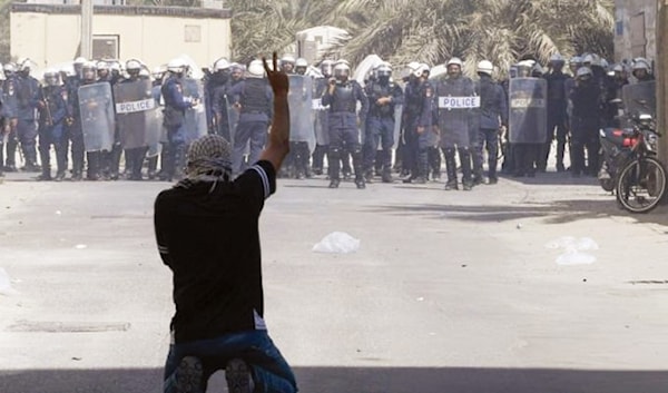 اعتُقل 106 مواطنين واستُدعي 92 آخرون على خلفية تضامنهم مع فلسطين ولبنان (أ ف ب)