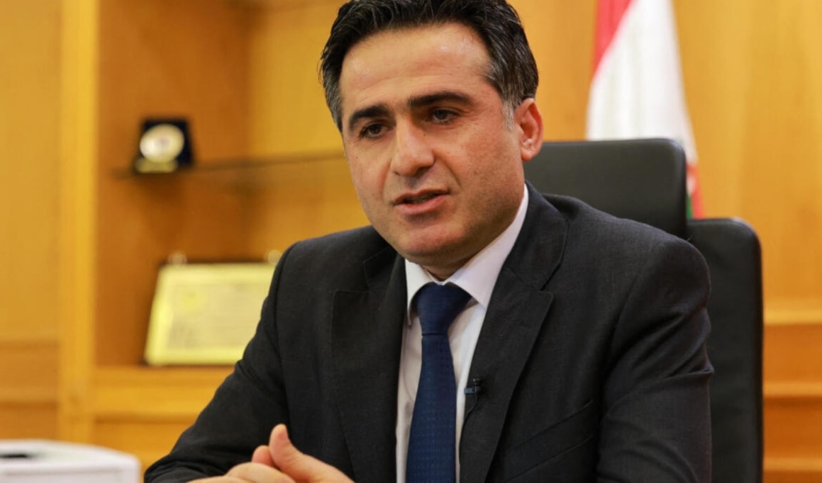 أعلن حمية أن منطقة صناعية ستقوم بين البلدين على هذا المعبر (أ ف ب)