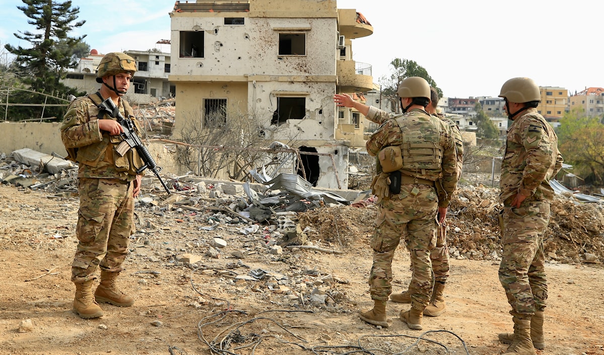 الجيش ينتشل جثامين الشهداء من الخيام...  والعدو يشرف على البقاع الغربي من سوريا