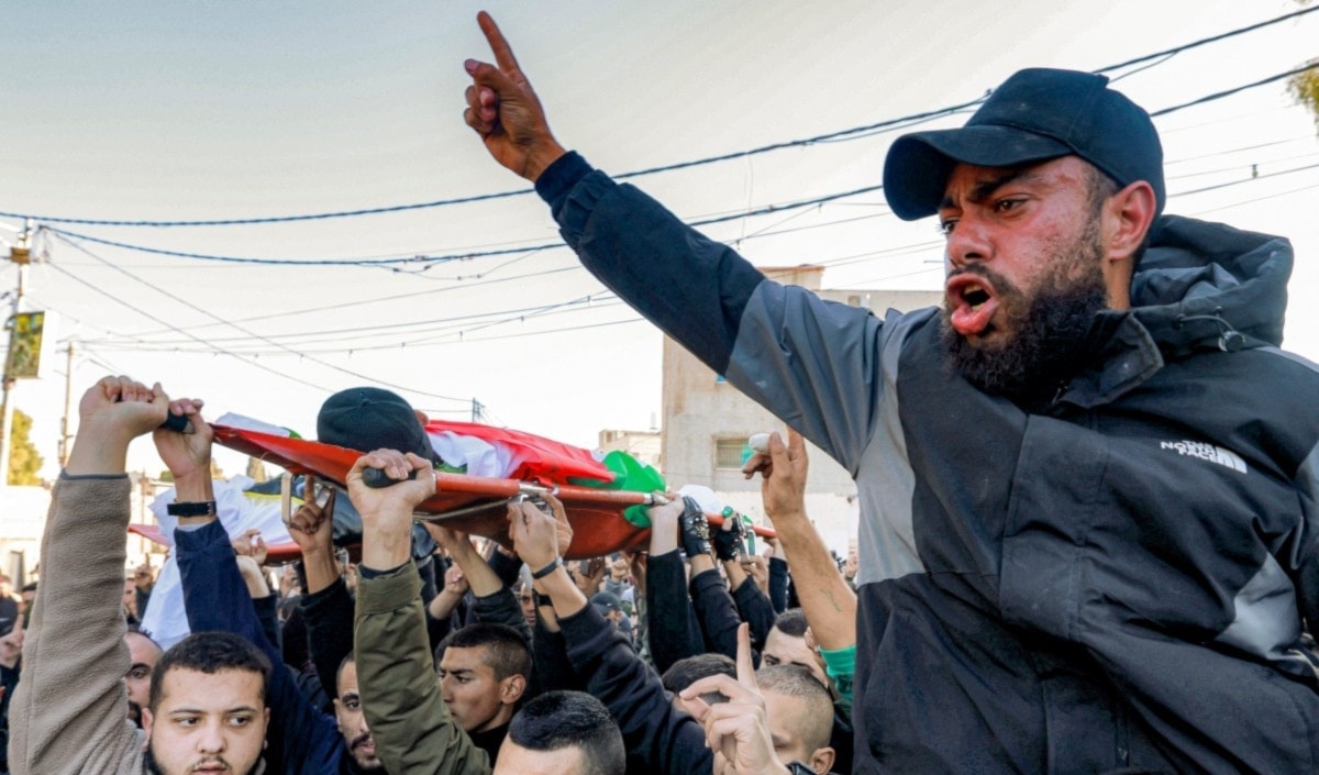 يعمّ الإضراب الشامل كافة جوانب الحياة في مدينة جنين ومخيمها (أ ف ب)