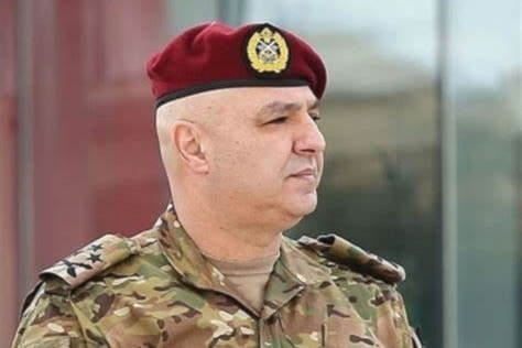 نصف إشارة سعودية لقائد الجيش