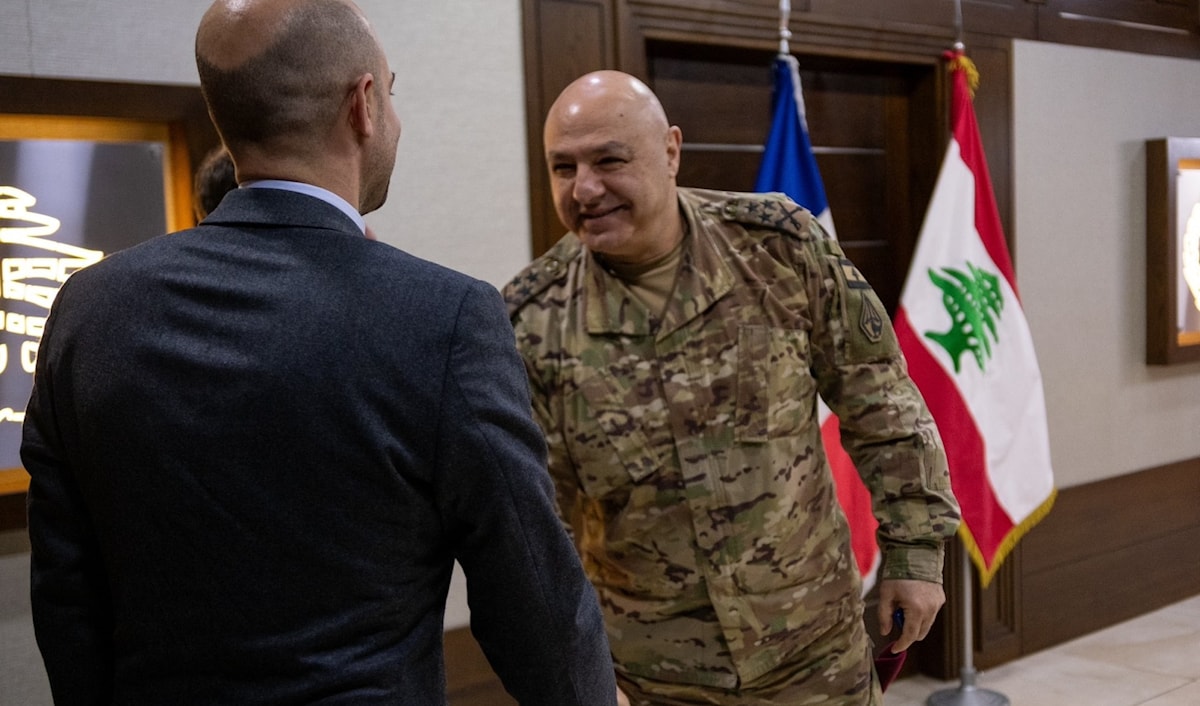 (وزير الخارجية الفرنسي)