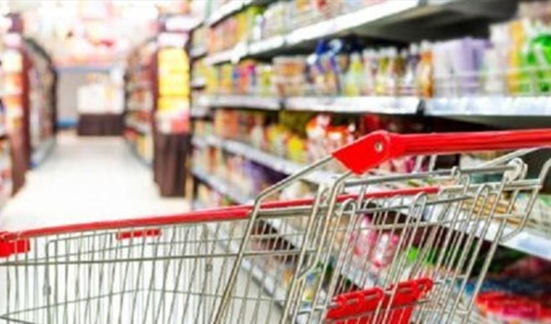 لمنافسة بين التجار ومراكز البيع كبيرة جداً (من الويب)