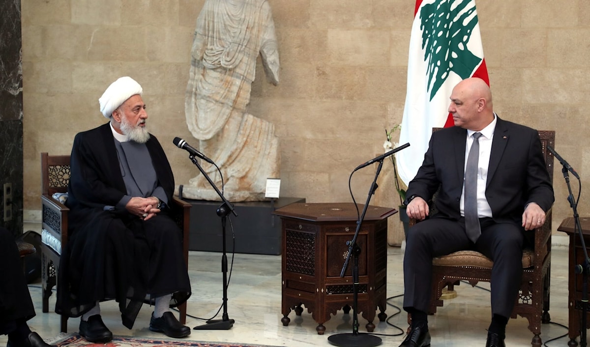 الرئيس جوزاف عون يستقبل نائب رئيس المجلس الشيعي الأعلى الشيخ علي الخطيب في قصر بعبدا (رئاسة الجمهورية)