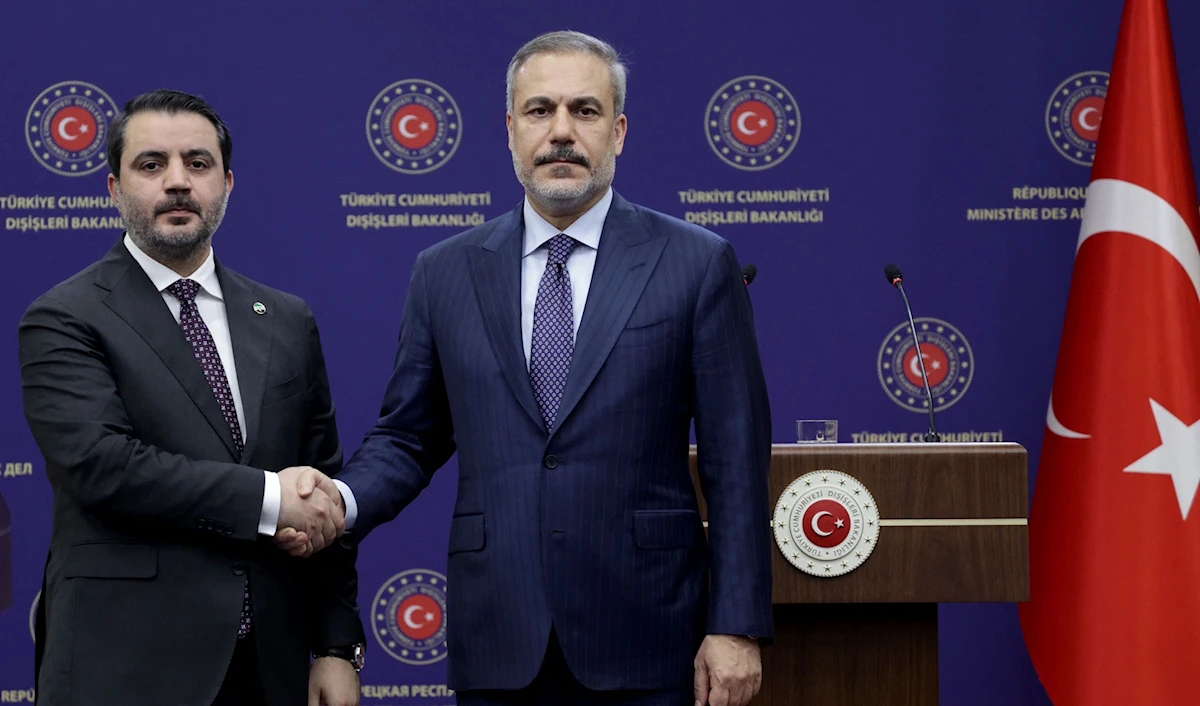 بدا واضحاً أن اجتماعات الطرفَين التركي والسوري لا تتّسم بأي حال بالتوازن والندّية (أ ف ب)