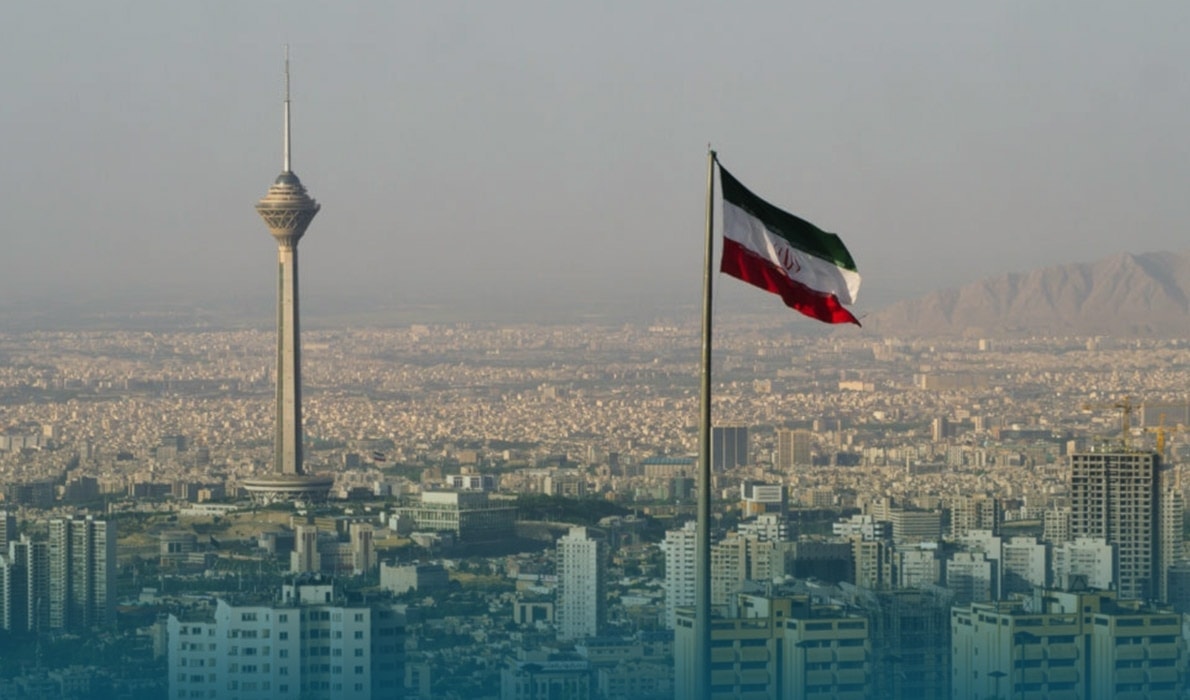 إيران