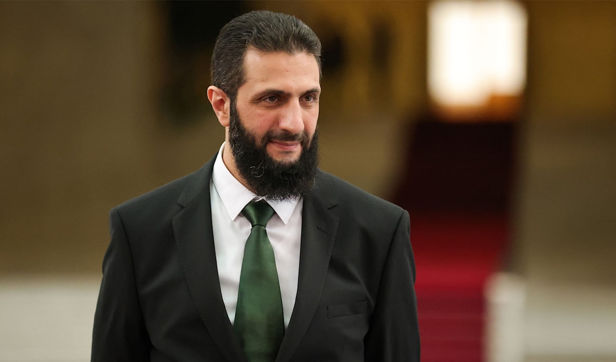 تعتزم إدارة الشرع خصخصة الموانئ والمصانع المملوكة للدولة (أ ف ب)
