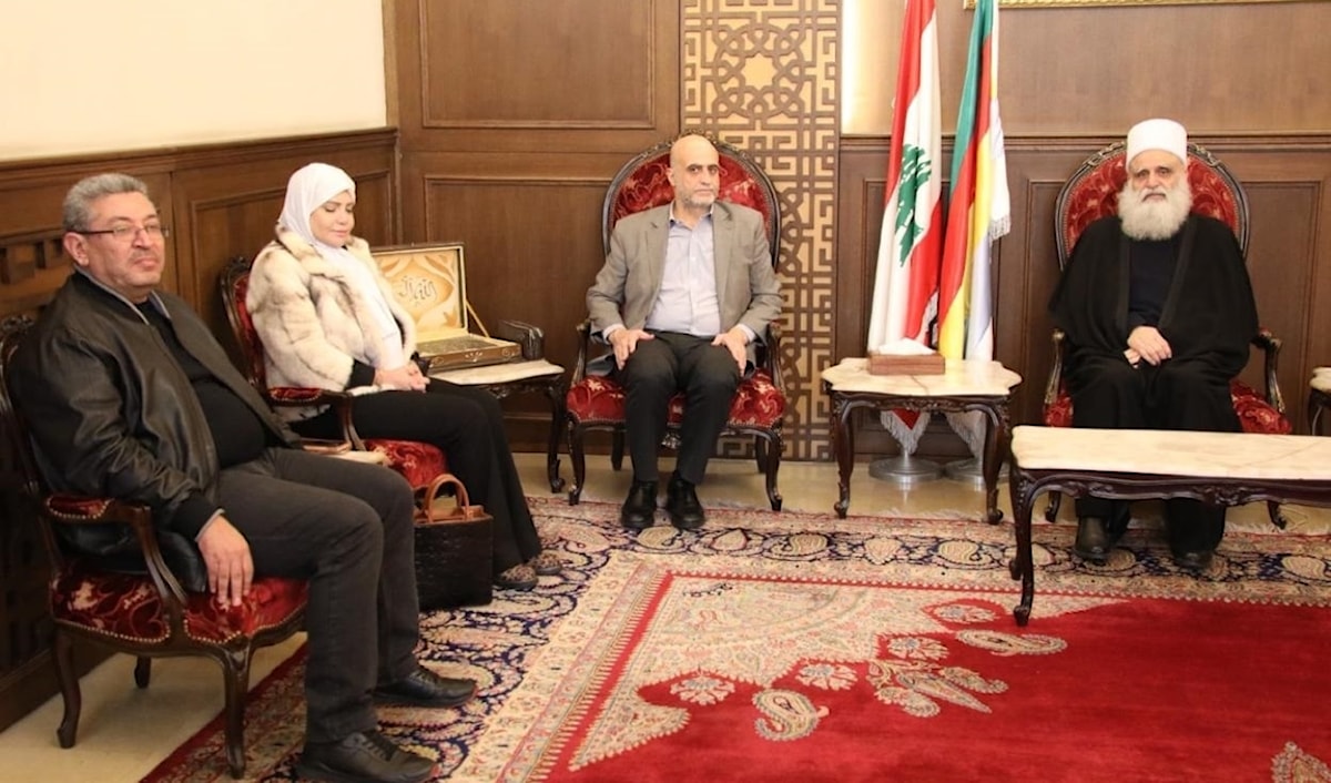شيخ العقل يلتقي وفد «لجنة متابعة الحوار الوطني في سوريا»