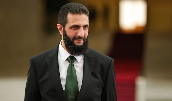 لم يحصل الشرع، حتى الآن، إلا على اعتراف من قِبل 18 فصيلاً، من أصل أكثر من 70 فصيلاً (أ ف ب)