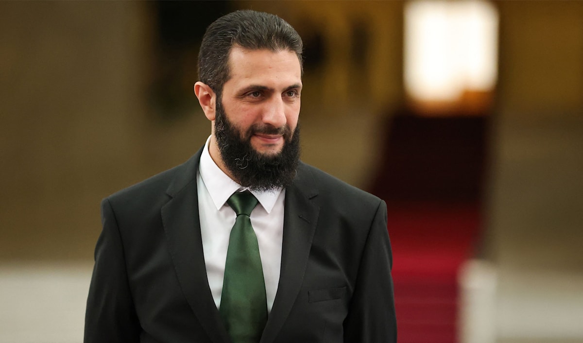 الرئيس السوري خلال الفترة الانتقالية أحمد الشرع (أ ف ب)