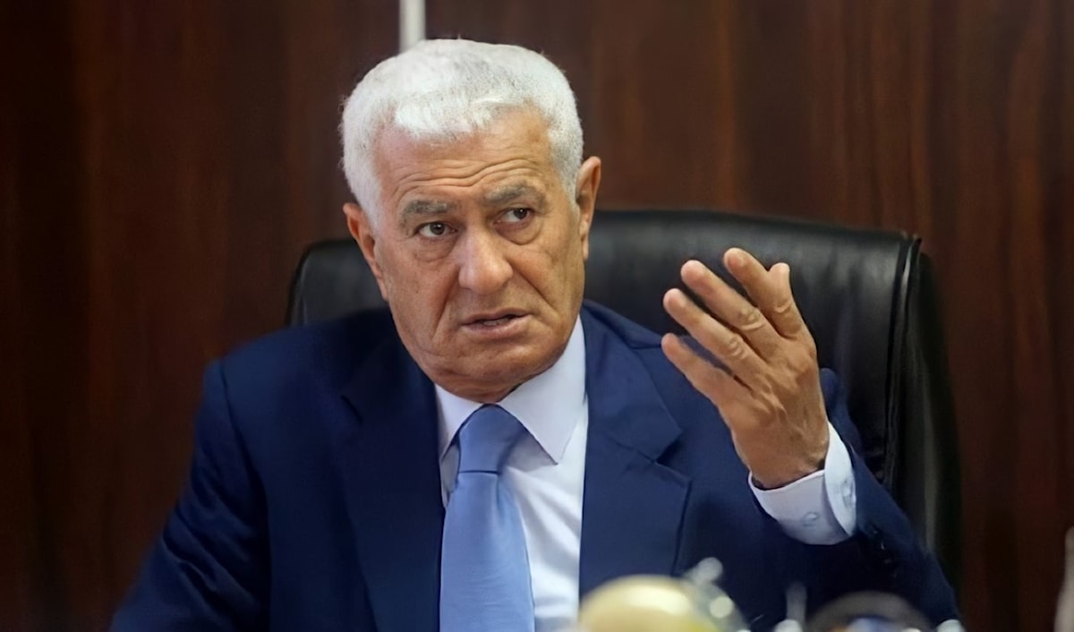 اعتبر زكي أن قبول بعض الدول العربية والإسلامية شكل «غطاء مبيتاً» للخطة (من الويب)