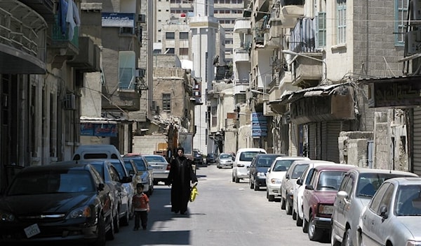 التجمعات السكنية داخل العاصمة أو عند أطرافها شهدت توسعاً كبيراً في الأبنية المخالفة (من الويب)