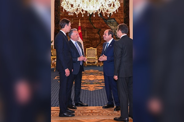 يسعى السيسي إلى حشد أكبر عدد من القادة الأوروبيين ليحضروا توقيع الاتفاق (أ ف ب)