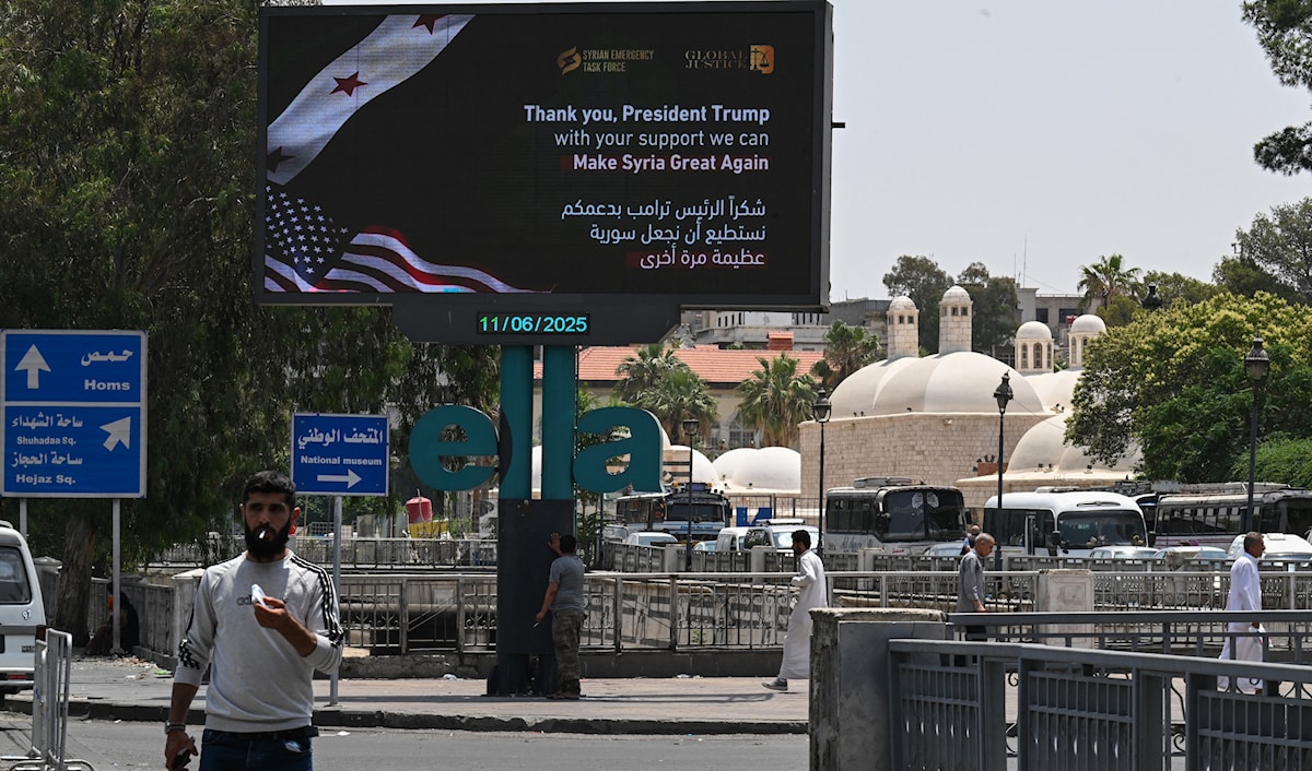 يمكن اعتبار التعديلات حلاً وسطياً بين التيارين الأميركيين المتعارضين حول العقوبات (أ ف ب)