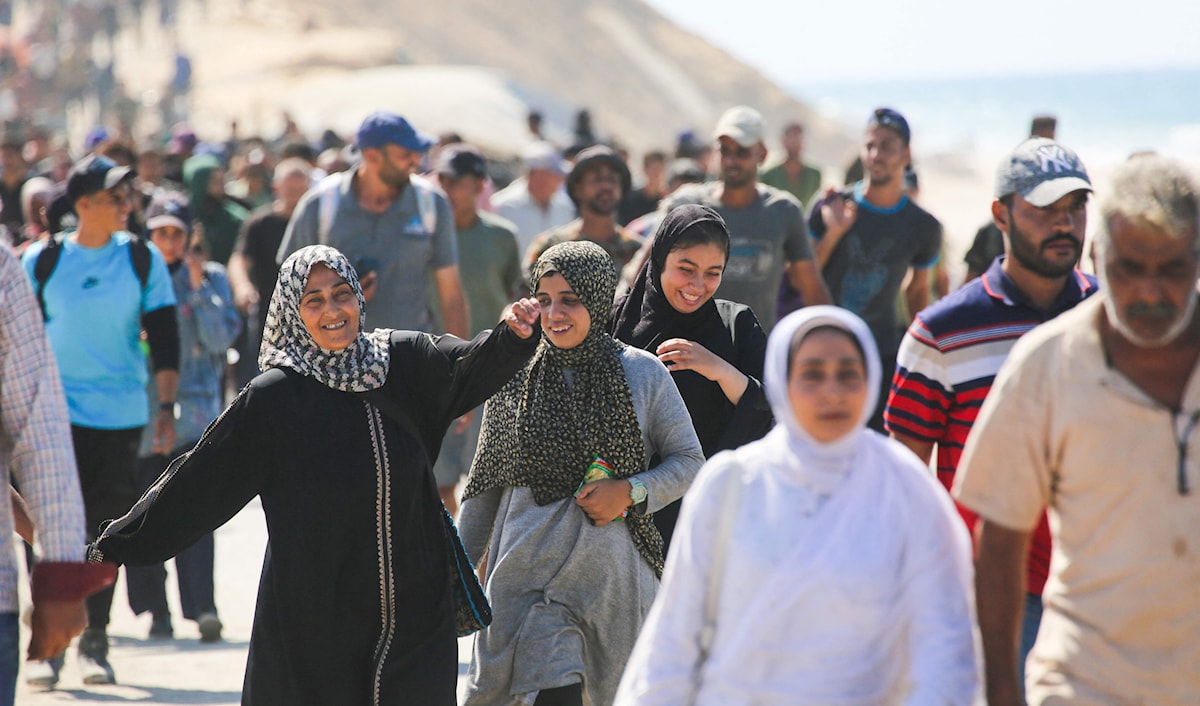 السماح للسكان بالانتقال من جنوب القطاع إلى شماله (أ ف ب)