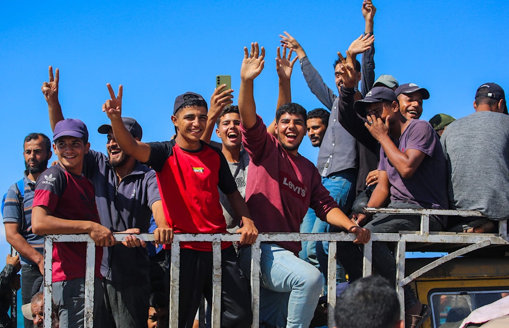 نصف مليون فلسطيني عادوا إلى مدينة غزة وشمالي القطاع (أ ف ب)