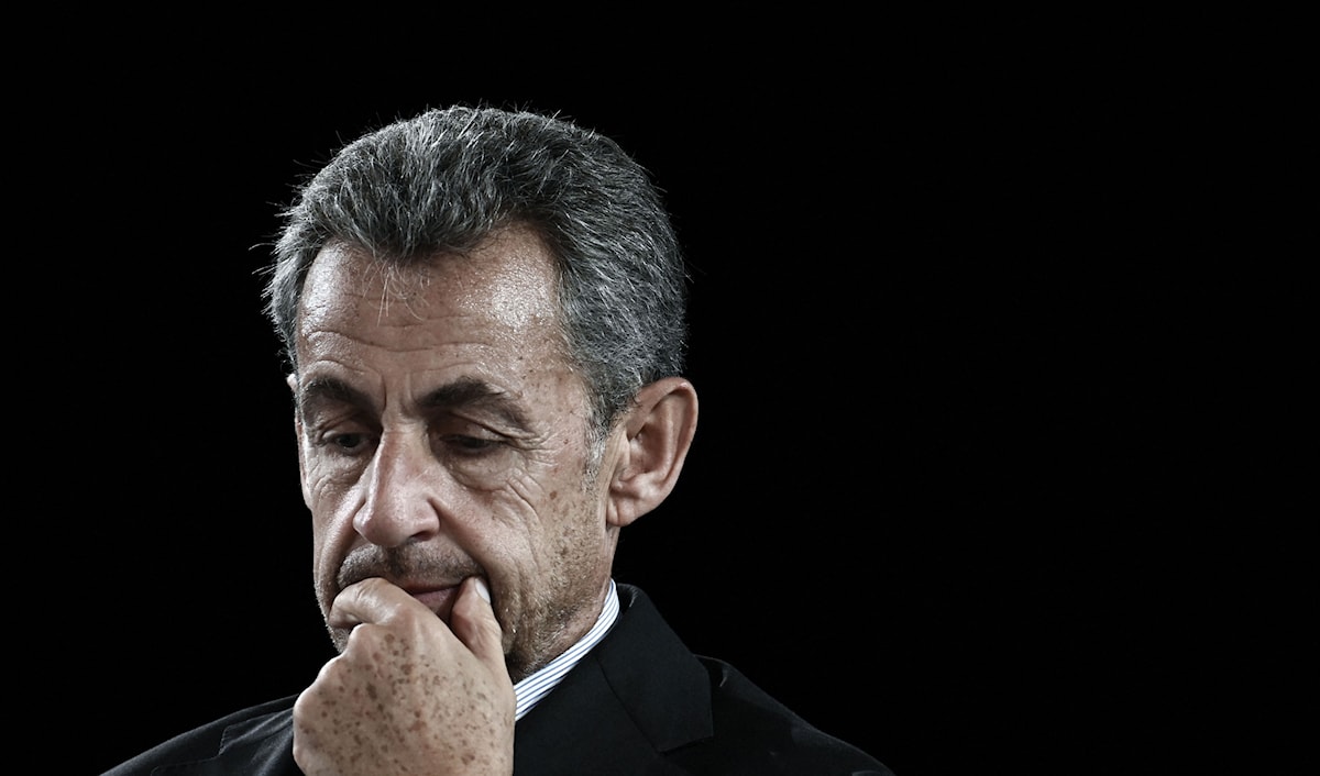 سيُصبح ساركوزي أول رئيس سابق لدولة في الاتحاد الأوروبي يُسجن (أ ف ب)