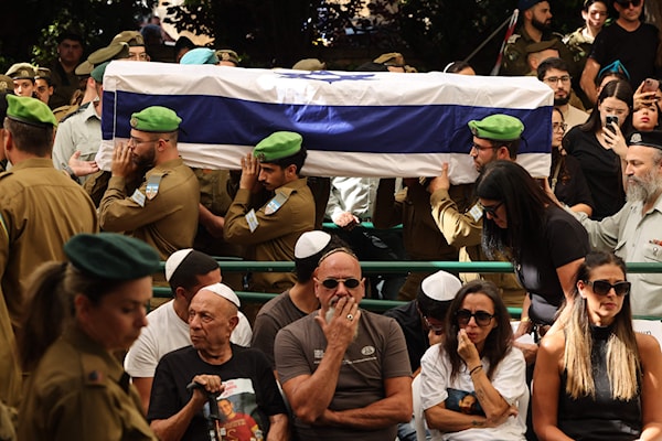 إسرائيل تتذرع برفات الأسرى للضغط على «حماس» (أ ف ب)