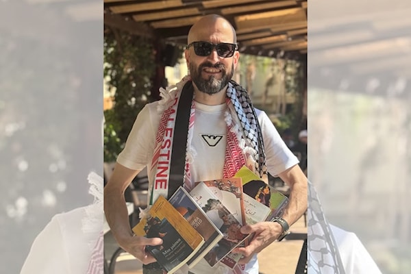 لم يعلم باسم بفوزه بجائزة «بوكر» حينها مباشرة بسبب وجوده في العزل الانفرادي