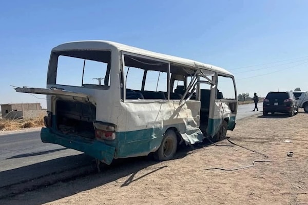 استهدف التفجير حافلة مبيت لمتعاقدين عسكريين مع وزارة الطاقة (من الويب)