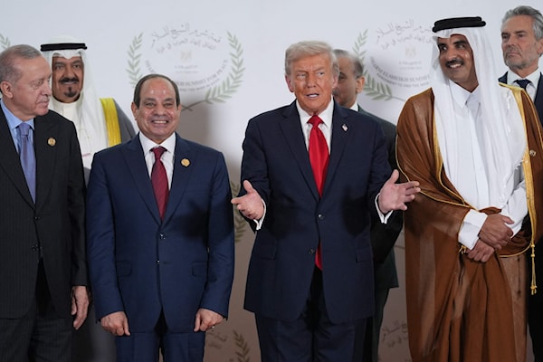 أبدت الرئاسة المصرية خلال قمة شرم ترحيبها بالتواصل مع نتنياهو (أ ف ب)