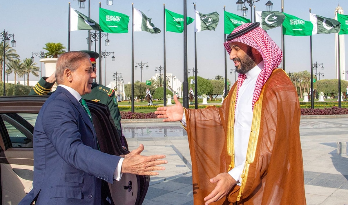 تفاوتت التقديرات لفهم دوافع الرياض إلى إبرام الاتفاقية مع إسلام أباد (أ ف ب)