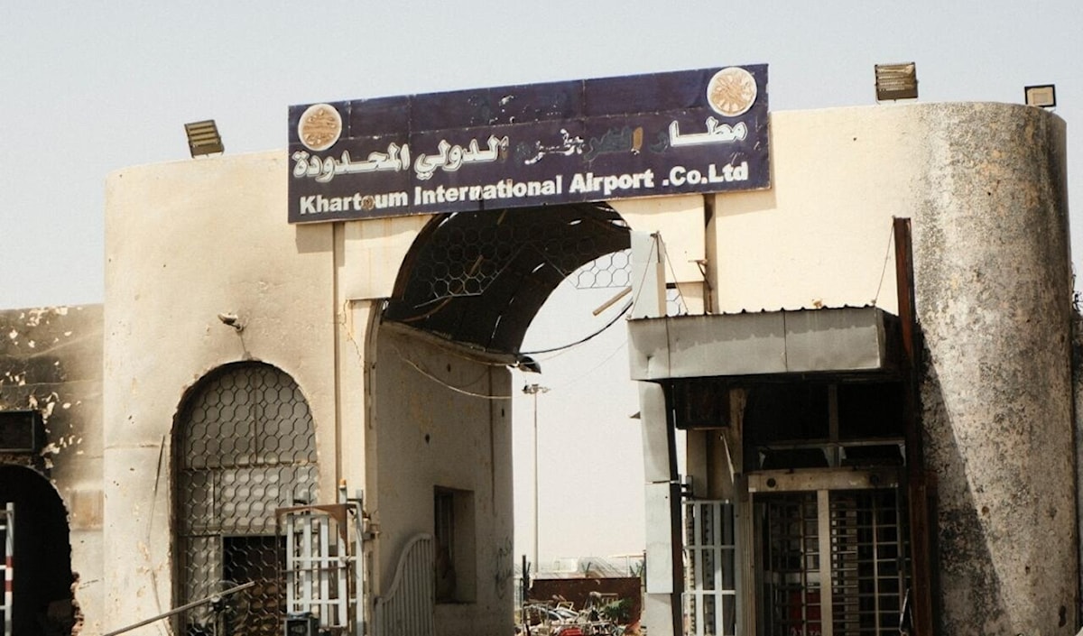 كان من المقرّر أن يعاد فتح المطار أمس (من الويب)