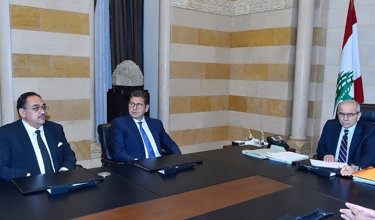 سلام يستقبل مدير المخابرات المصرية اللواء حسن محمود رشاد (رئاسة الحكومة)