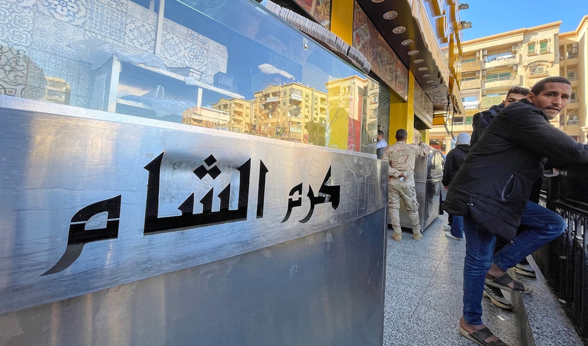 هروب 200 مليار دولار: اقتصاد سوريا انتقل إلى الخارج