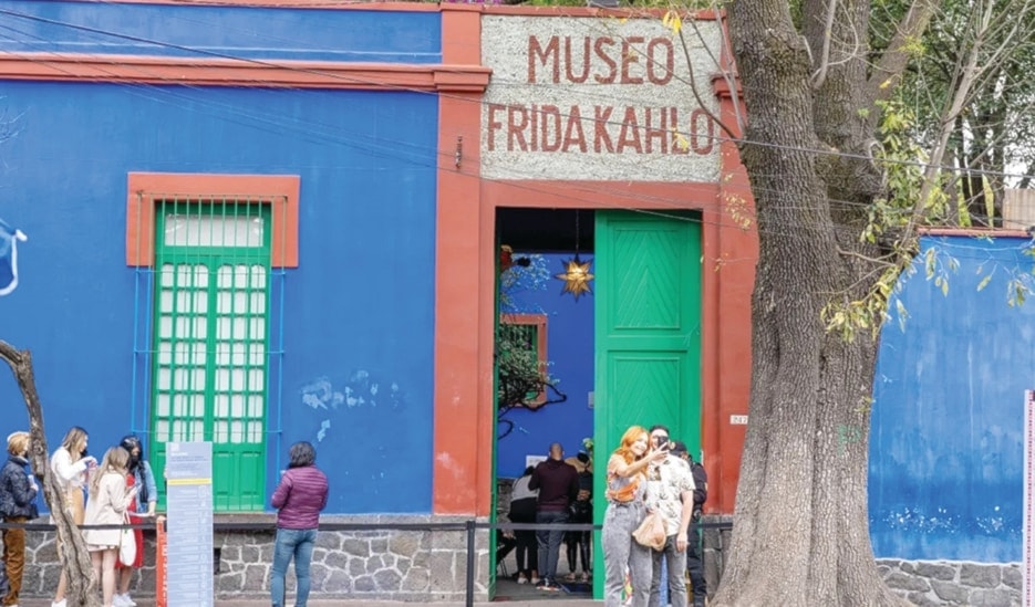 فريدا كالو تكشف عن وجهها في «البيت الأحمر»