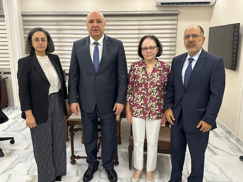 بدأ عون جولة على مراكز الهيئات الرقابية واستهلّها بزيارة مجلس الخدمة المدنية (من الويب)