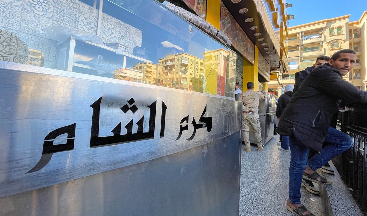 تختلف التقديرات الرسمية في شأن حجم الاستثمارات السورية في مصر (أ ف ب)