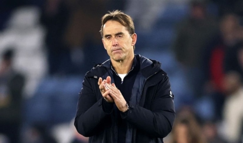 لا يزال الإسباني جولين لوبيتيغي مدرّب قطر يقلب الأوراق بحثاً عن التشكيل الأمثل (أ ف ب)