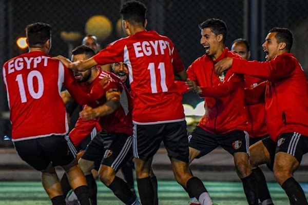 يسعى منتخبا مصر والجزائر للحاق بتونس والمغرب إلى كأس العالم 2026 (ويب)