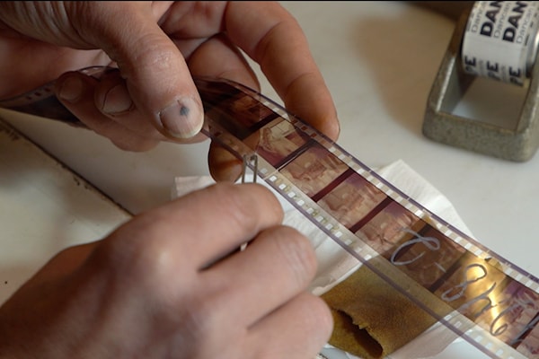 عن نهب «استديو بعلبك» و«تضحيات لقمان سليم وزوجته»: البلاد السائبة والتبجّح بالسرقة