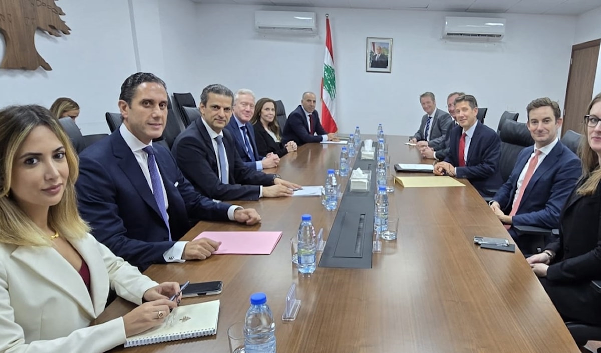 أبدى الوفد استعداد بريطانيا لتقديم المساعدة في إطار أي تصوّر لبناني (من الويب)