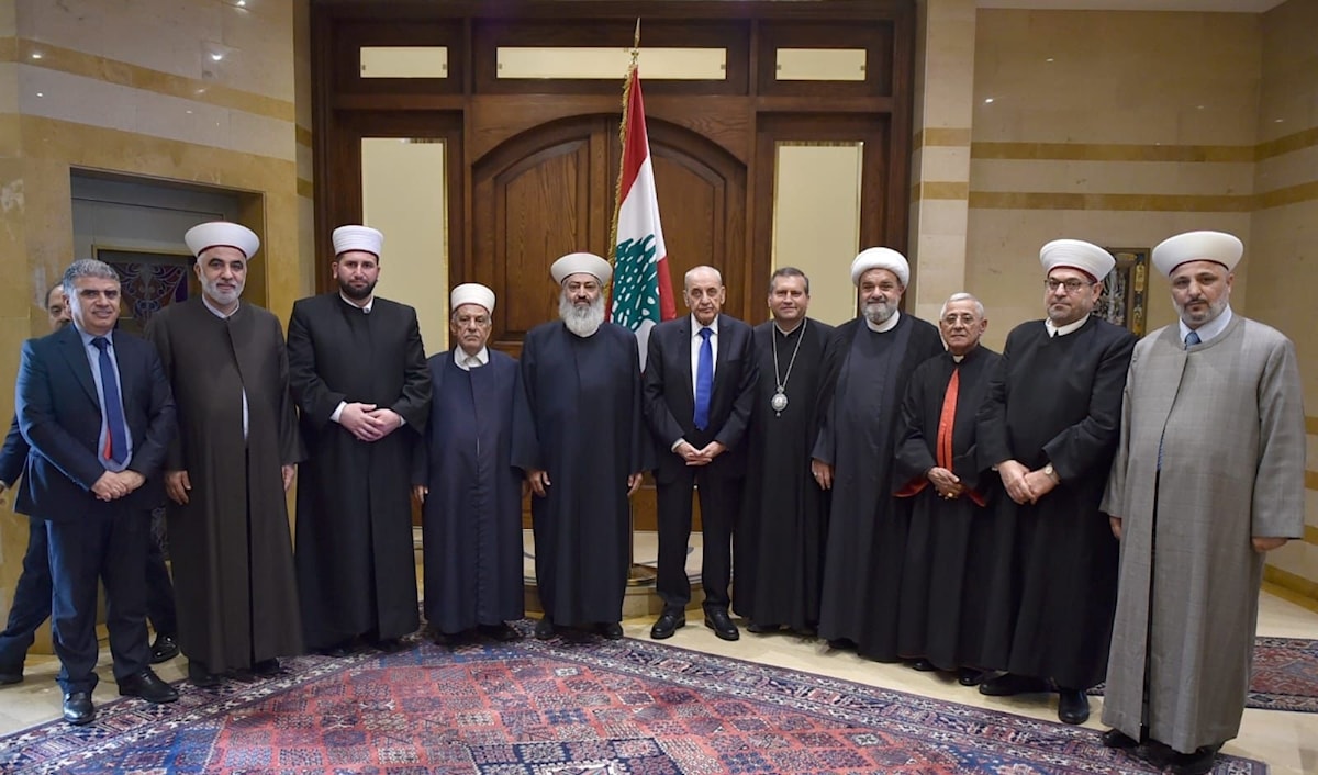 رأى بري أن مصائب لبنان الداخلية ناجمة عن الهروب من تنفيذ «الطائف» (المكتب الإعلامي لرئاسة مجلس النواب)