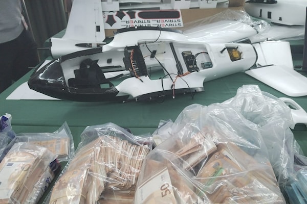 ضبط الحرس المدني الإسباني 8 طائرات مسيّرة عاملة و10 أخرى قيد التصنيع (من الويب)