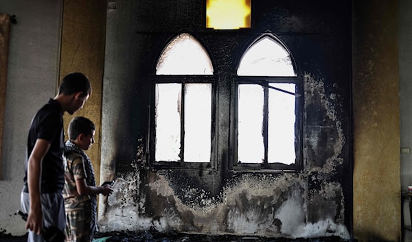 يحاول الاحتلال اختزال المشهد بقيام «قلة قليلة» من المستوطنين بارتكاب «بعض الأعمال الفردية» (أ ف ب)