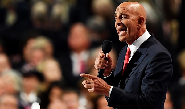 تجمعه علاقة قوية بدونالد ترامب.