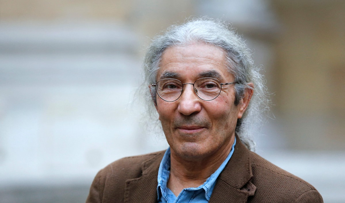 حكم على صنصال بالسجن سبع سنوات في الجزائر بتهمة «تمجيد الإرهاب» (أ ف ب)