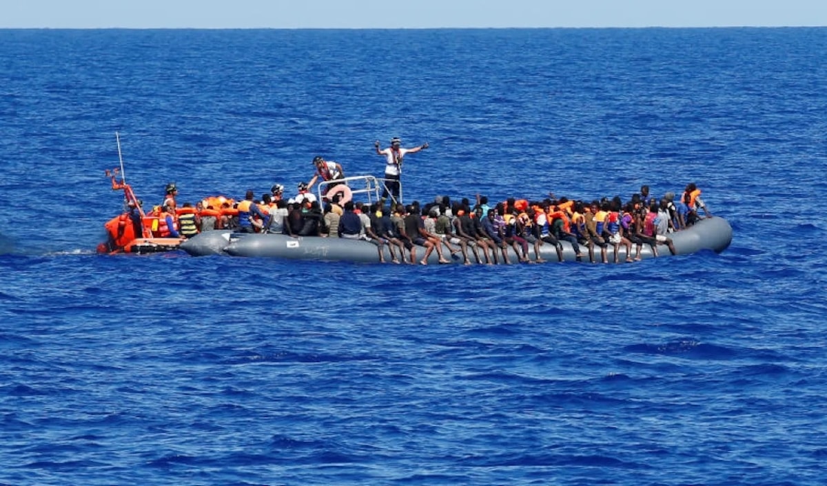 غالباً ما تشهد سواحل ليبيا حوادث غرق لقوارب محمّلة بالمهاجرين (من الويب)