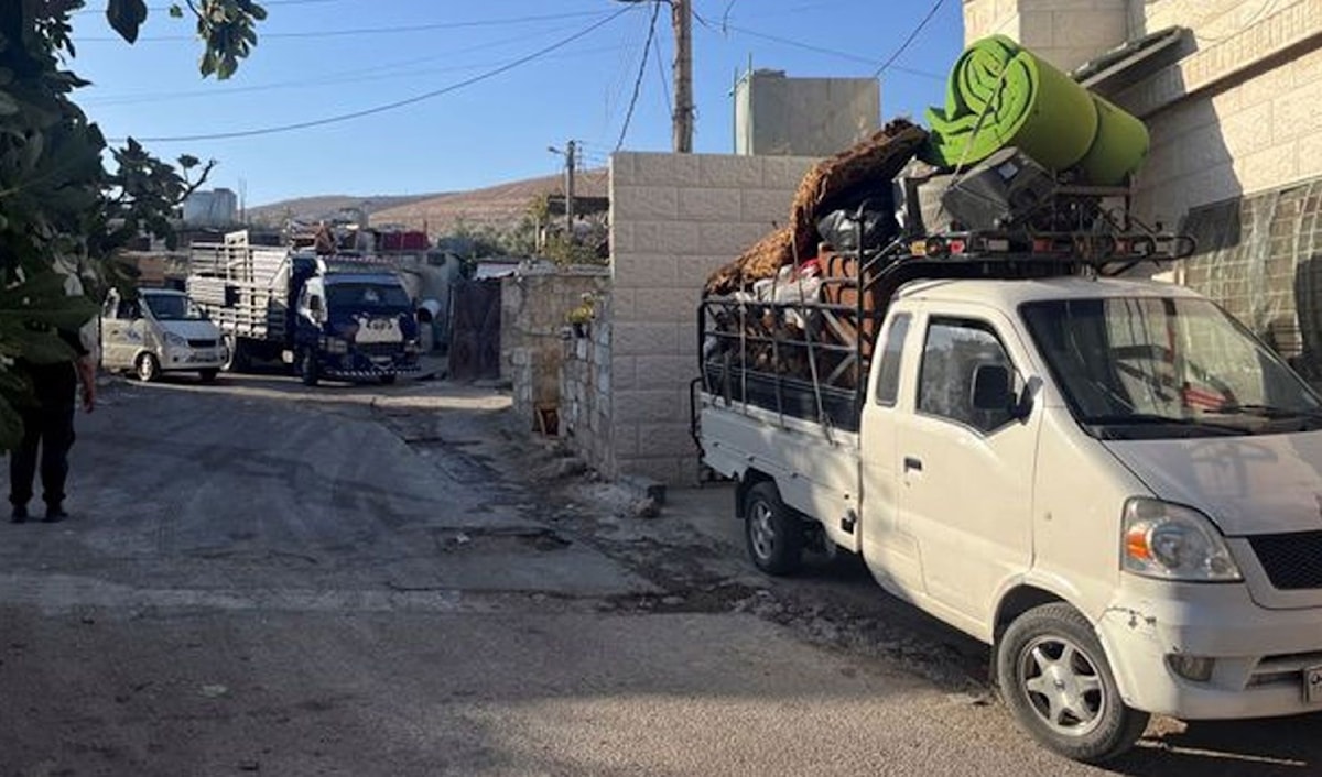 سكان أحياء ذات غالبية علوية في دمشق يتركون منازلهم في السومرية