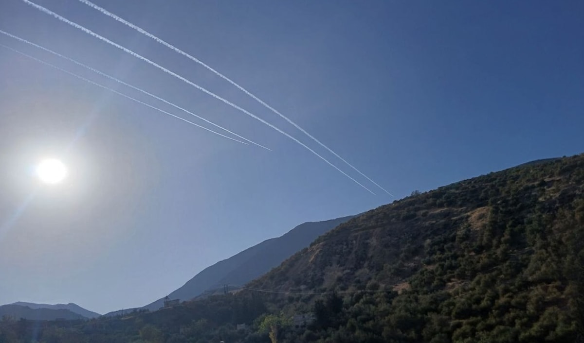 تبيّن أن عدد الطائرات وصل إلى 8 مقاتلات حربية (من الويب)