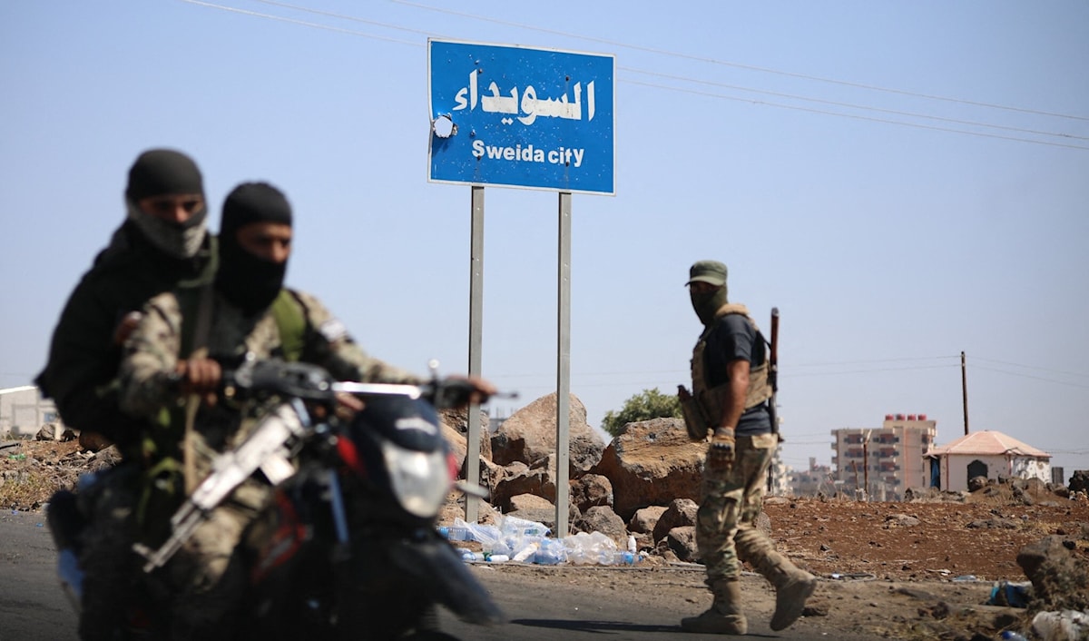 يبلغ عدد المقاتلين الأجانب الذين كان حسينوفيتش بصحبتهم، بحسب الاعترافات، نحو 150 إلى 200 مقاتل (أ ف ب)