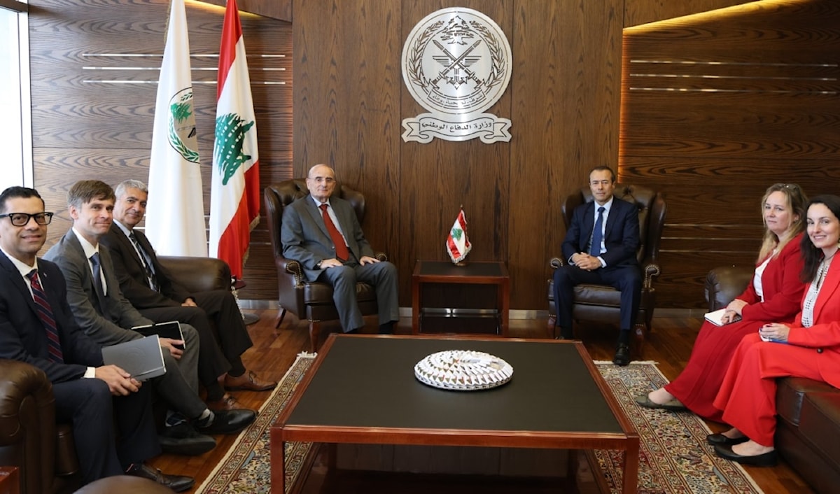 وزير الدفاع يستقبل مساعد الأمين العام للأمم المتحدة (الوكالة الوطنية)