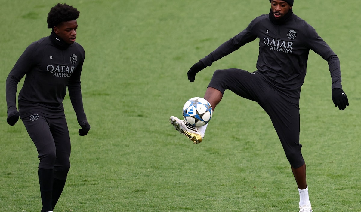 خاضَ ديمبيليه خمس مباريات فقط مع سان جيرمان هذا الموسم بسبب مشاكل بدنية متكررة.